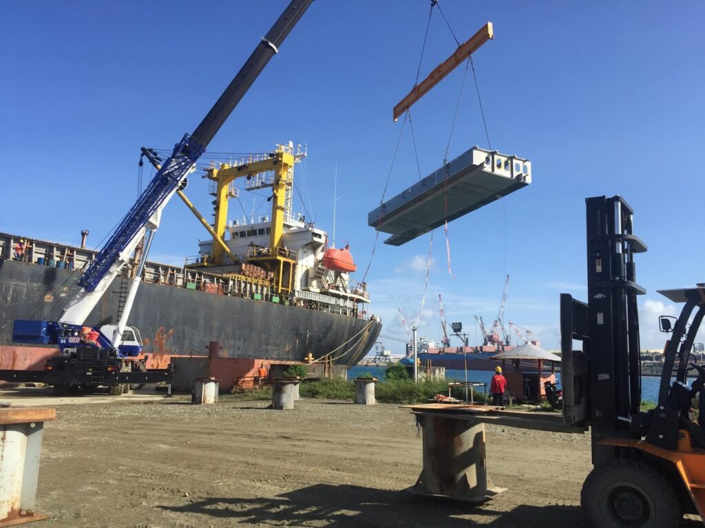 Unloading works in Metaphil Port Balamban